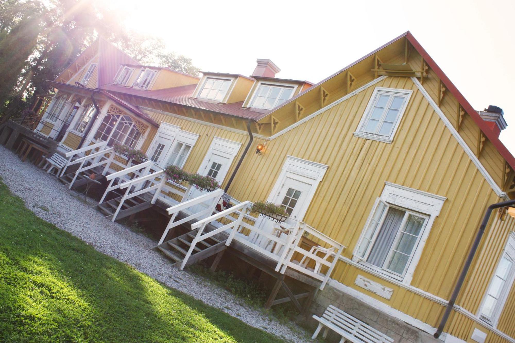 Gula Hoenan Guest House Ronehamn Rom bilde
